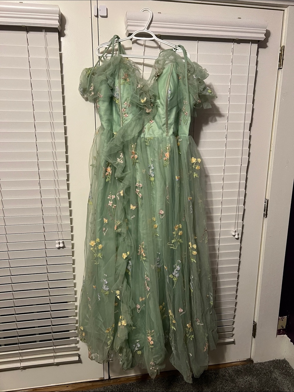 Amazon Light Green Floral Embroidered Prom Dress